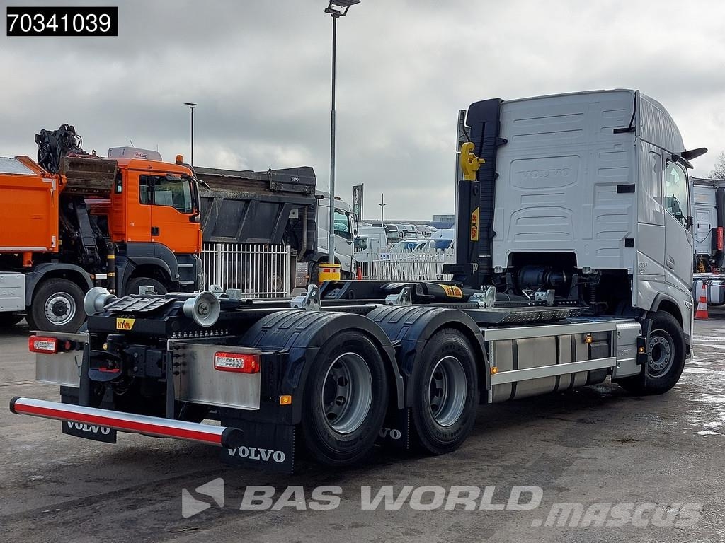 Volvo FH 500 6X2 COMING SOON! Aero HYVA 26-60S Full air Vrachtwagen met containersysteem