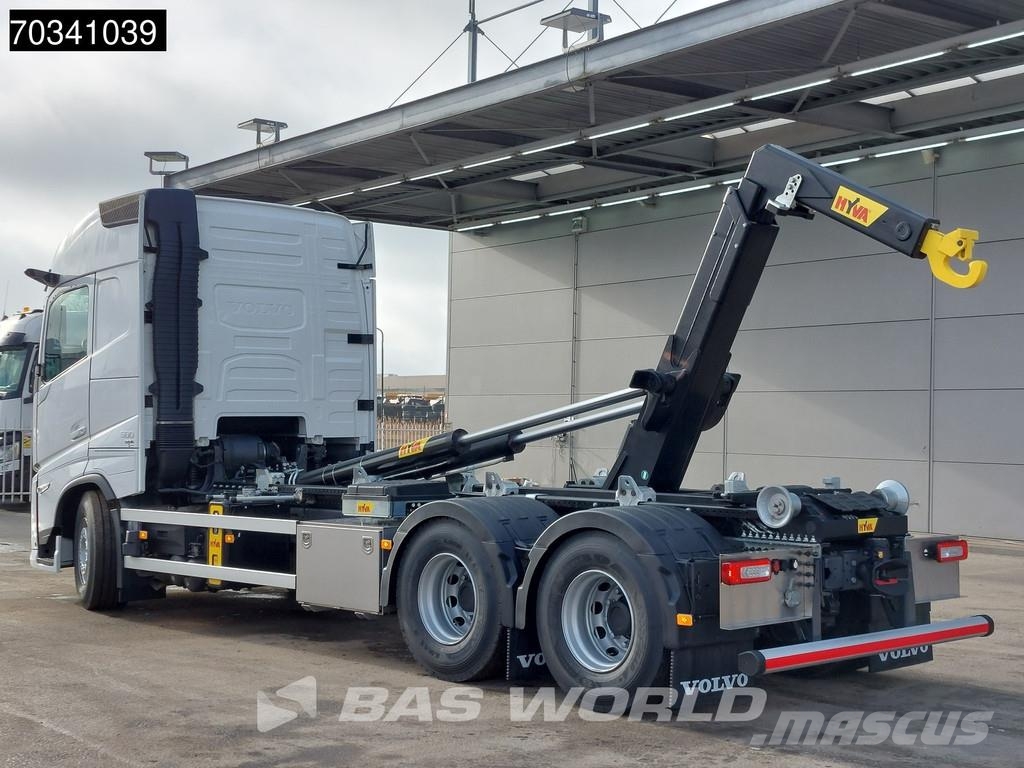 Volvo FH 500 6X2 COMING SOON! Aero HYVA 26-60S Full air Vrachtwagen met containersysteem