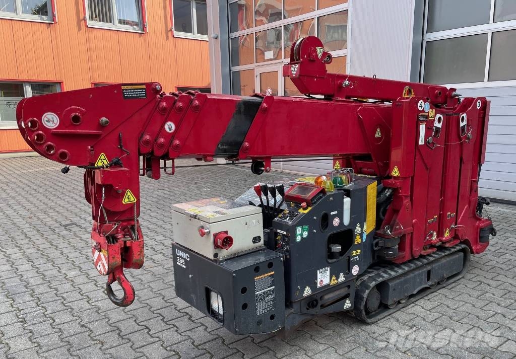 Unic URW-295 Dvigala na gosenicah