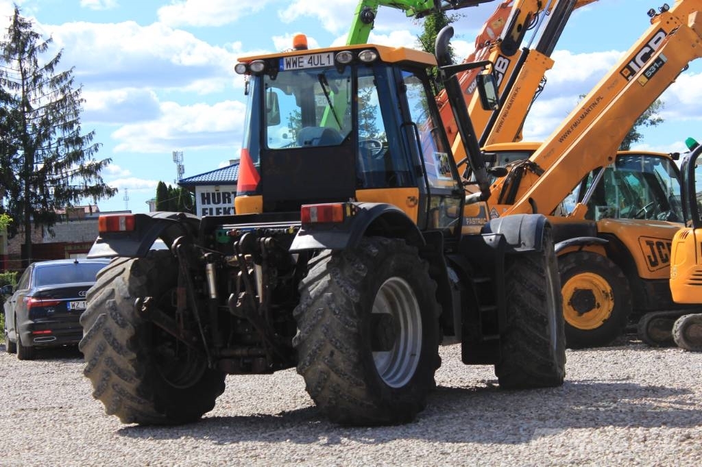 JCB Fastrac 2140 Traktorid