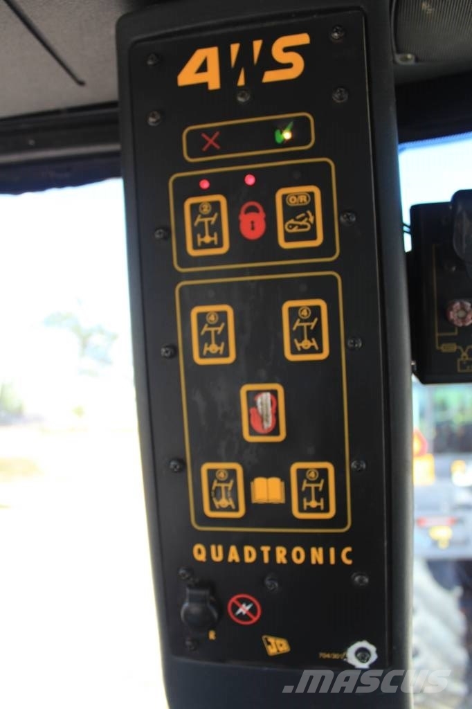 JCB Fastrac 2140 Traktorid