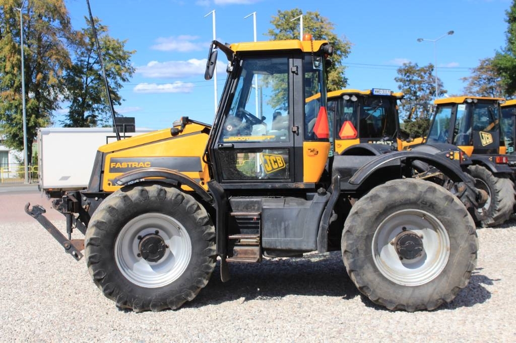JCB Fastrac 2140 Traktorid