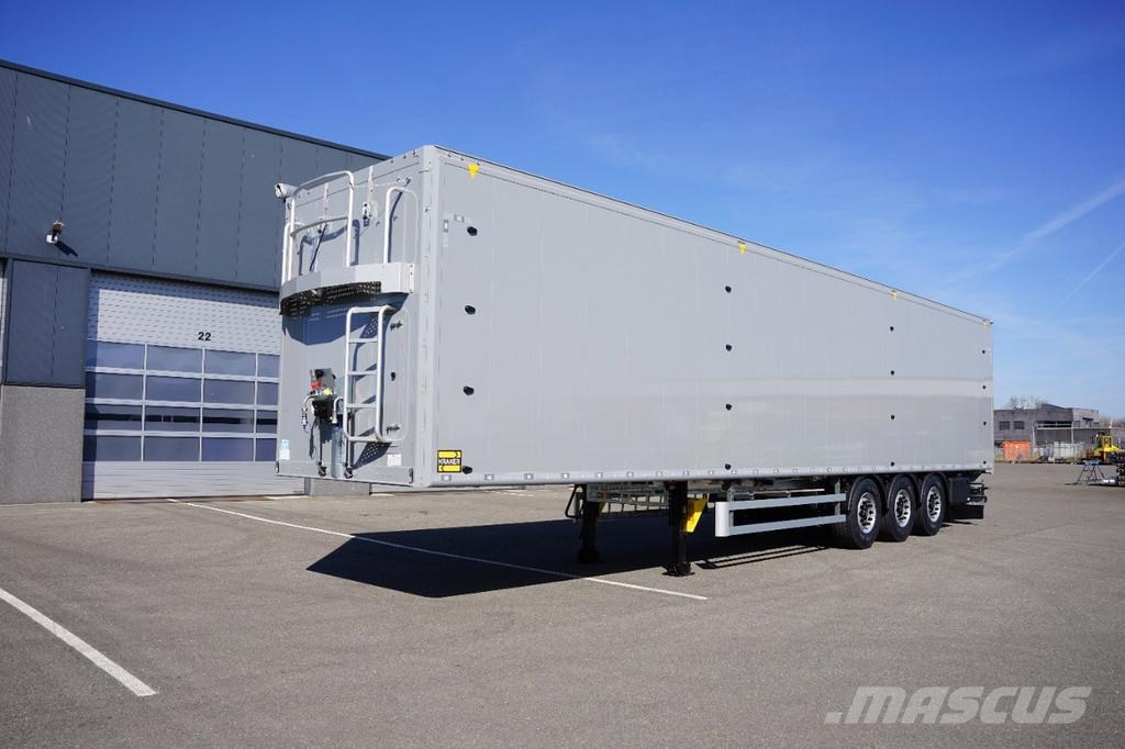 Kraker K-Force 92M3 - stock model Návesy s pohyblivou podlahou