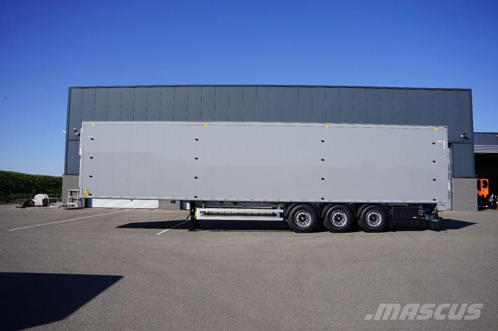 Kraker K-Force 92M3 - stock model Návesy s pohyblivou podlahou