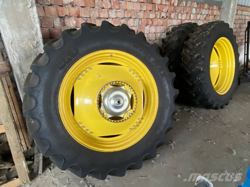 BKT 420-85R30 and 480-80R46 dual wheel set الإطارات والعجلات والحافات