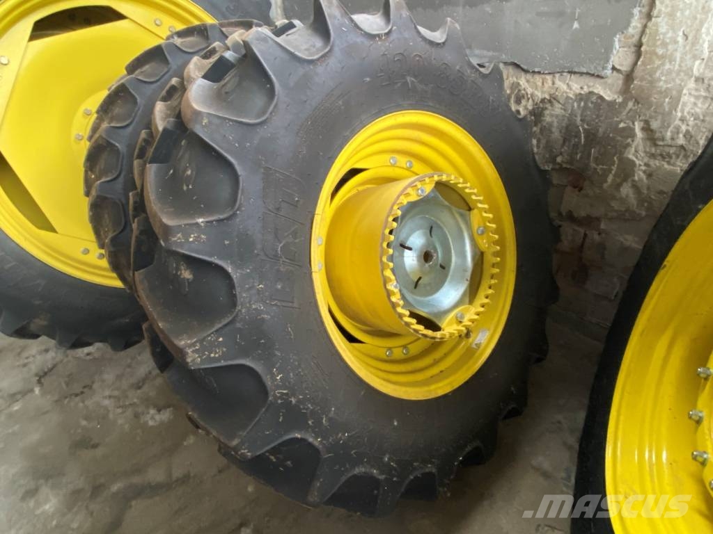 BKT 420-85R30 and 480-80R46 dual wheel set الإطارات والعجلات والحافات