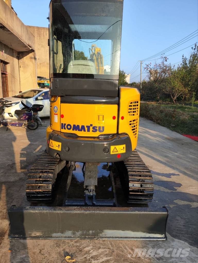 Komatsu PC 35 MR Minikoparki