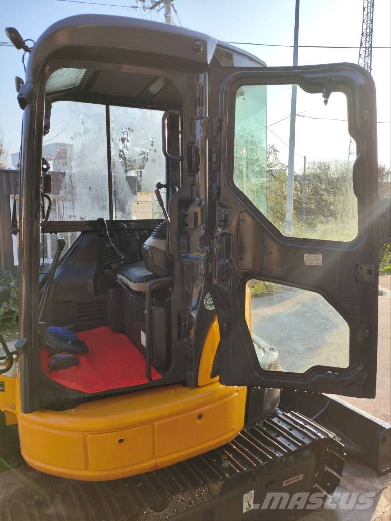 Komatsu PC 35 MR Minikoparki