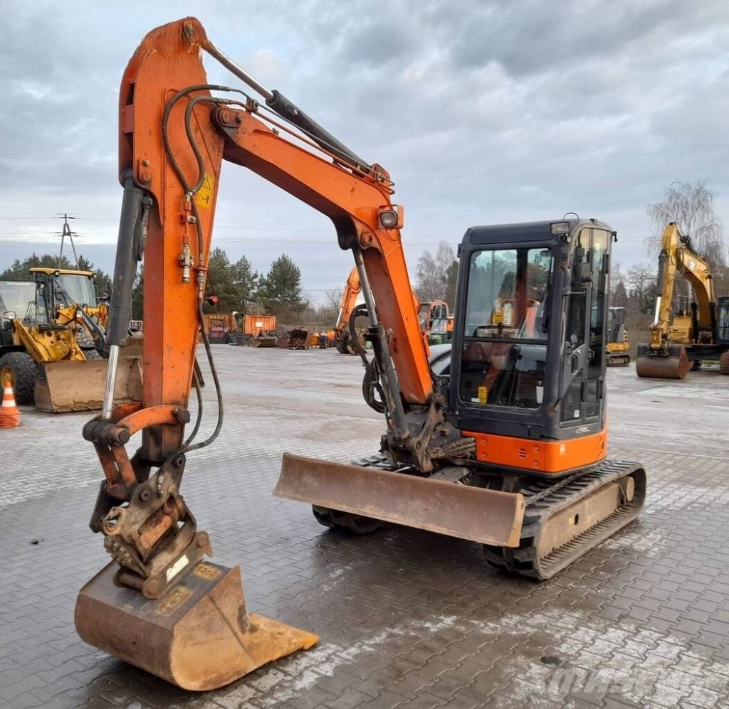 Hitachi ZX 48 U-3 CLR Mini bageri <7t