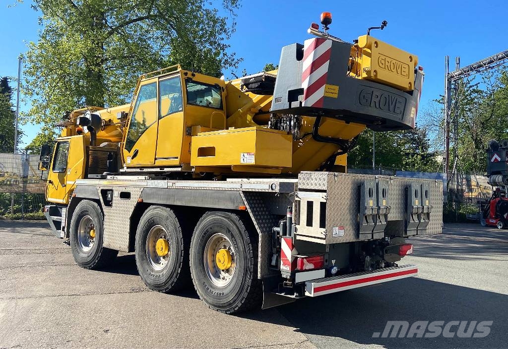 Grove GMK 3060 L Macara pentru orice teren