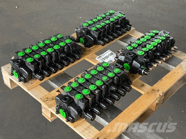 CNH NEW HYDRAULIC BLOCK Υδραυλικά