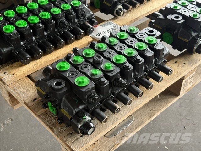 CNH NEW HYDRAULIC BLOCK Υδραυλικά