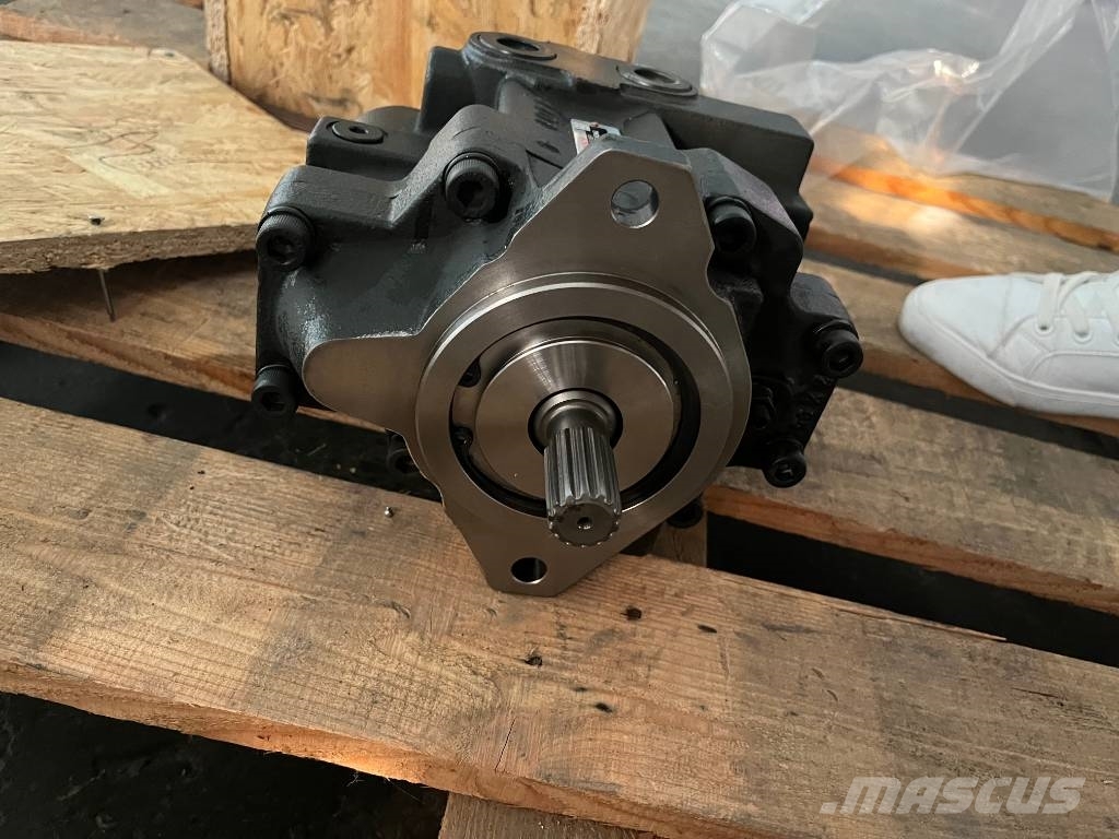 Hitachi EX55 Hydraulic Pump Хидравлични
