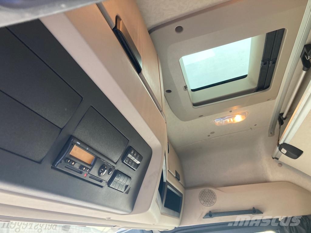 Mercedes-Benz ACTROS 2663 EURO 6 + 6x4 + FULL AIR + RETARDER + L Camiões de transporte de troncos