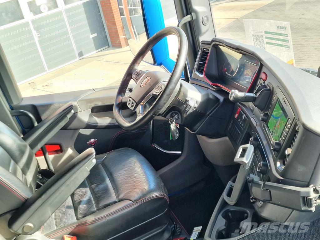 Scania R580 V8 NGS Highline 8x4*4 - 3 way Tipper - Retard Camiones bañeras basculantes o volquetes