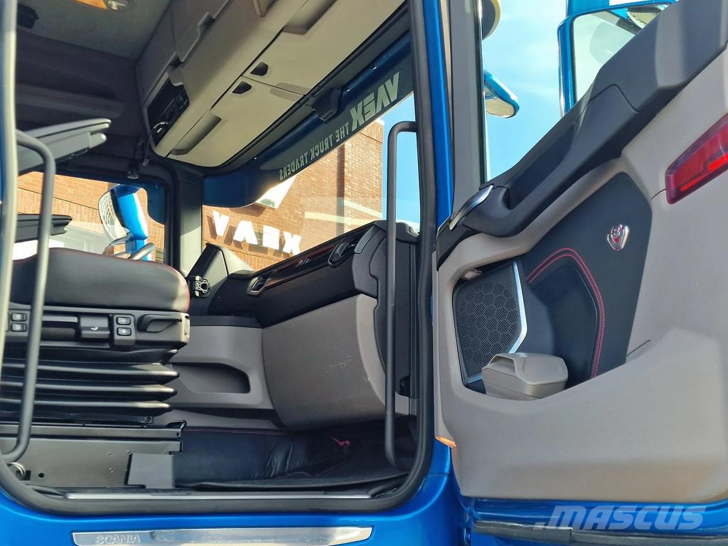 Scania R580 V8 NGS Highline 8x4*4 - 3 way Tipper - Retard Camiones bañeras basculantes o volquetes