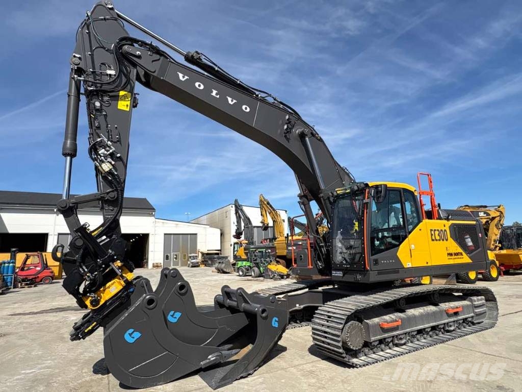 Volvo EC300 Uthyres/For Rental Raupenbagger