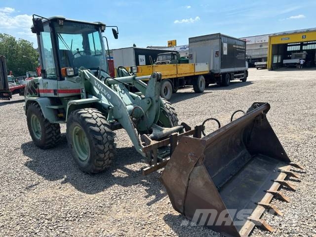 Volvo L 30 B-Z/X Radlader netto 22.000€ لوادر بعجل