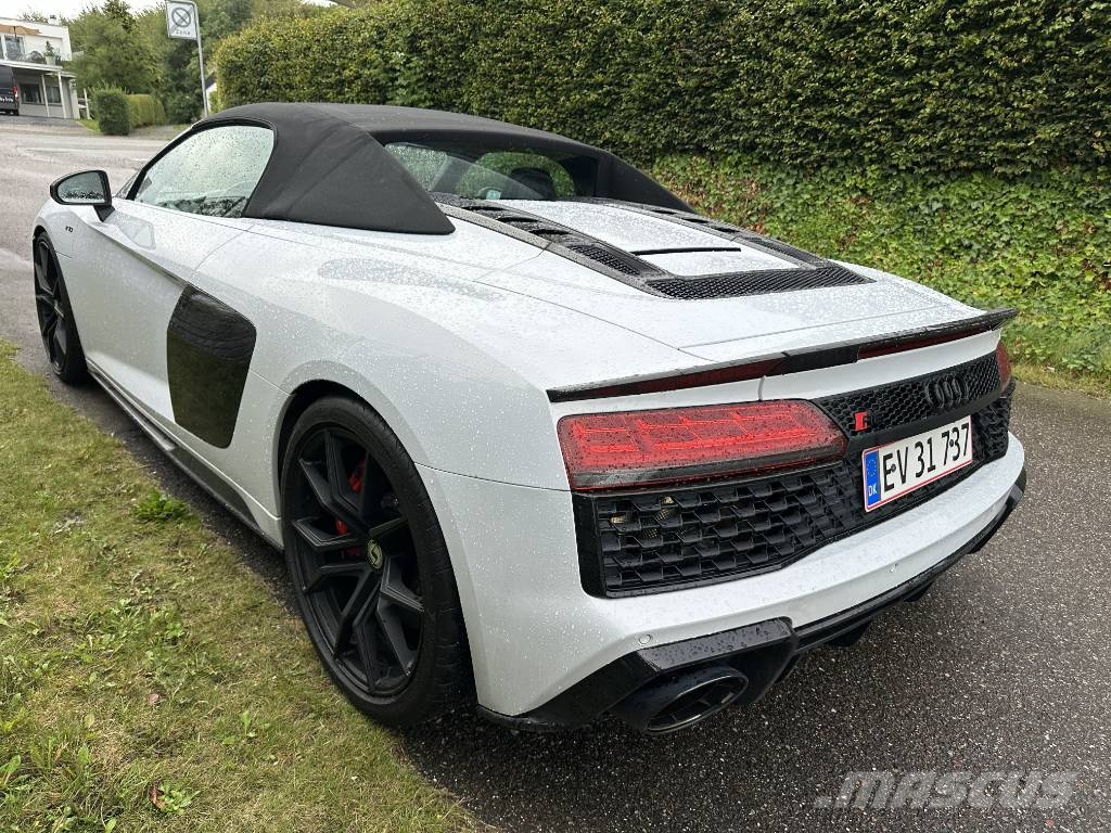 Audi R8 5.2 v10 620hk Performance Spyder Voiture