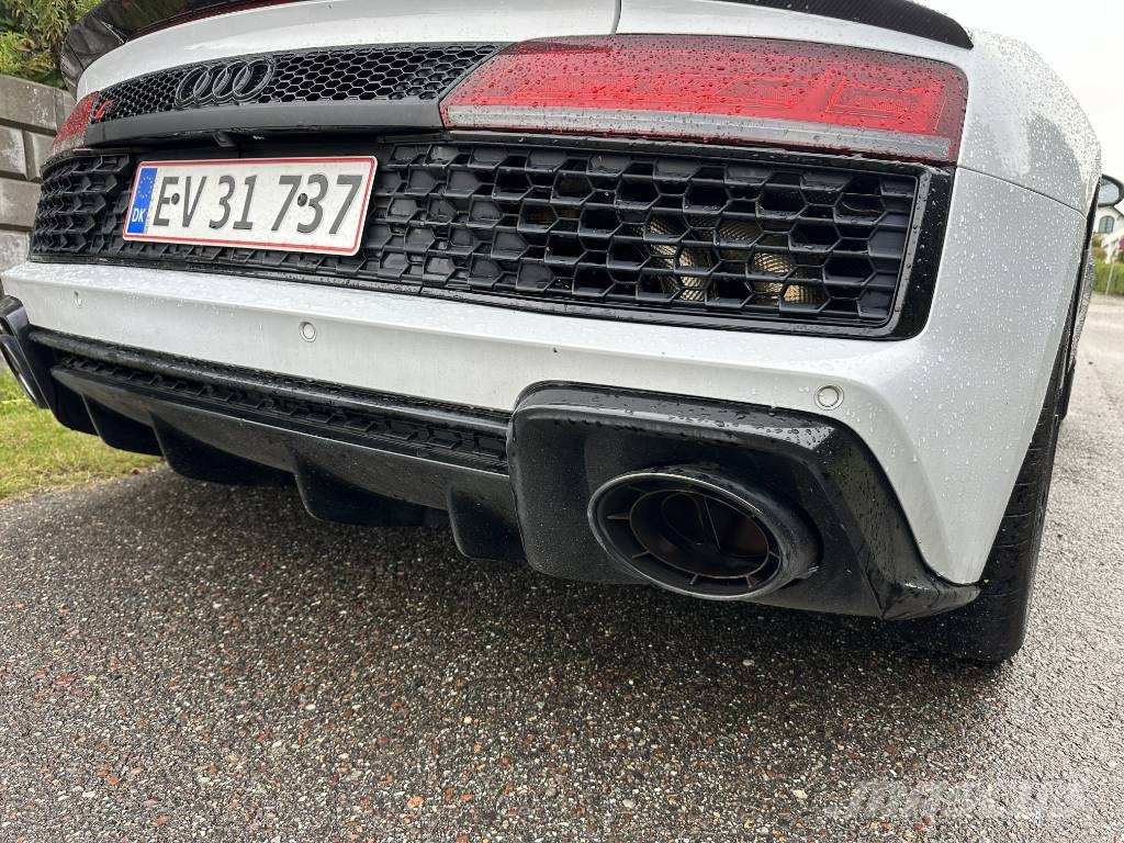 Audi R8 5.2 v10 620hk Performance Spyder Voiture