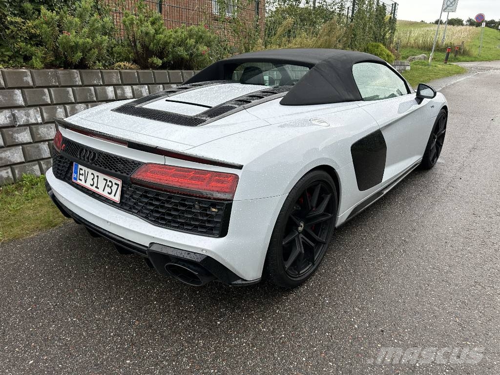 Audi R8 5.2 v10 620hk Performance Spyder Voiture