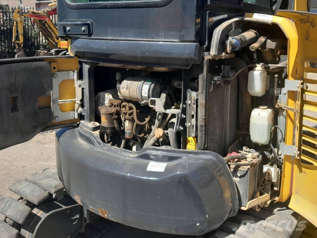 Komatsu PC 26 MR-3 小型挖掘机