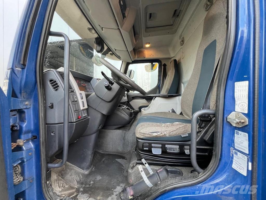 Volvo FL 240 4X2 EURO 6 + BAR LIFT 1500 KG Kofferaufbau