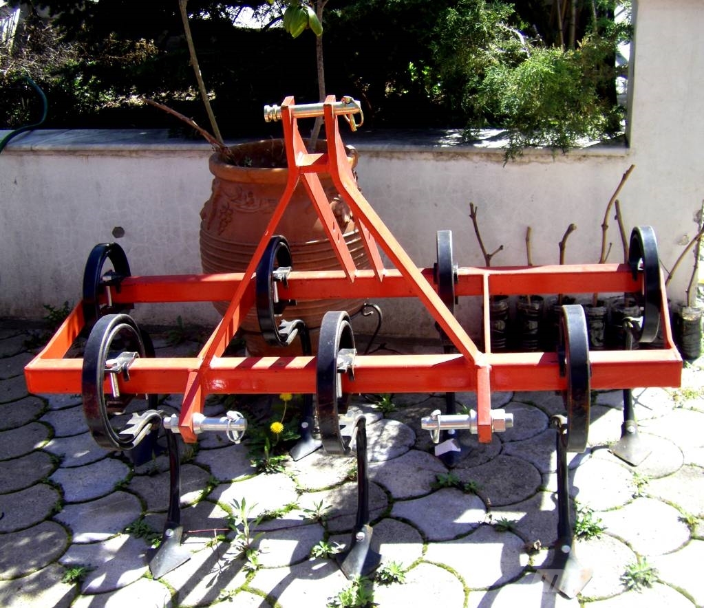 Kubota ASTE A-155 4wd με roll-bar Tractors