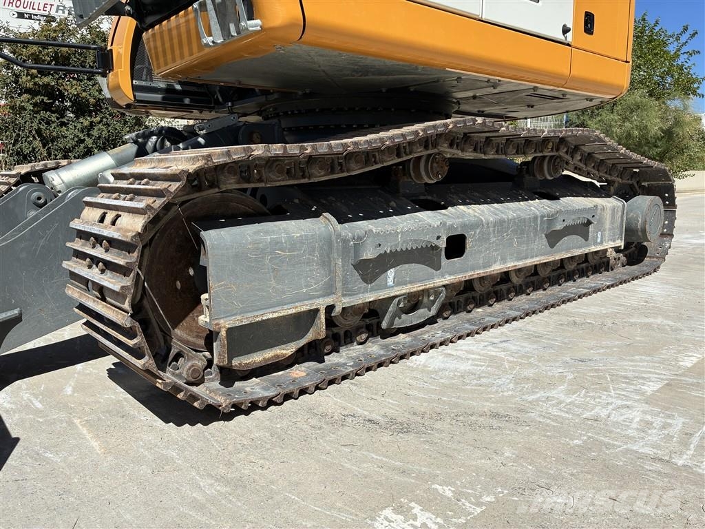 Liebherr R 914 Compact Litronic حفارات زحافة