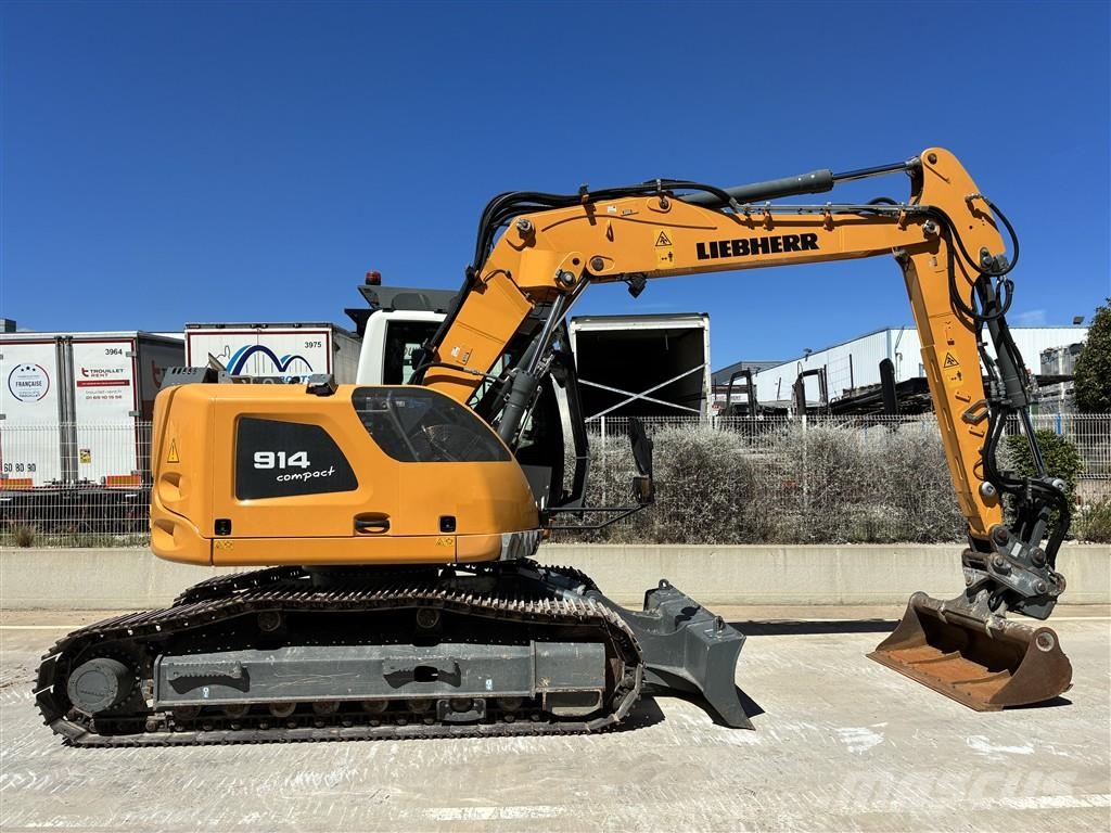 Liebherr R 914 Compact Litronic حفارات زحافة
