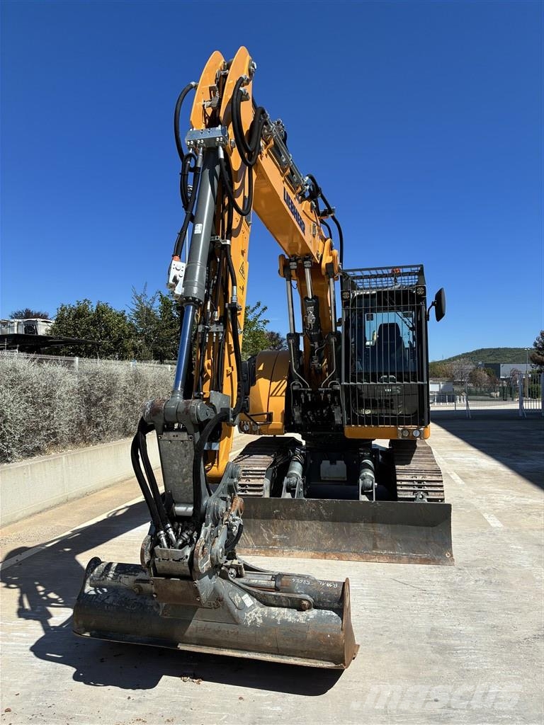Liebherr R 914 Compact Litronic حفارات زحافة