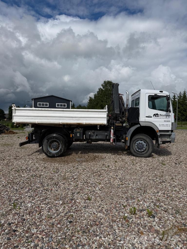 Mercedes-Benz Atego 1823 AK 4X4 3-Way Tipper with HIAB 085-3 cra 起重機卡車