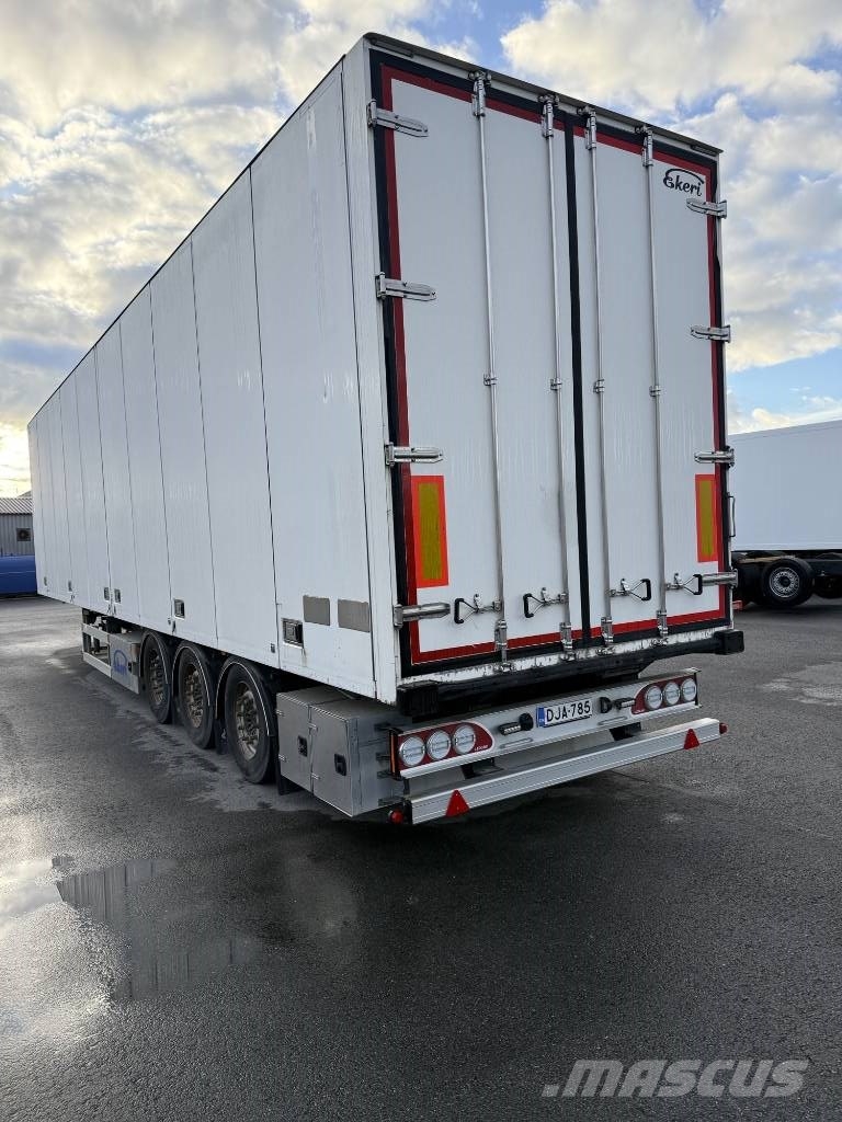 Ekeri FNA puoliperävaunu 2,95 m sisäkorkeus pankoilla Frysetrailer Semi