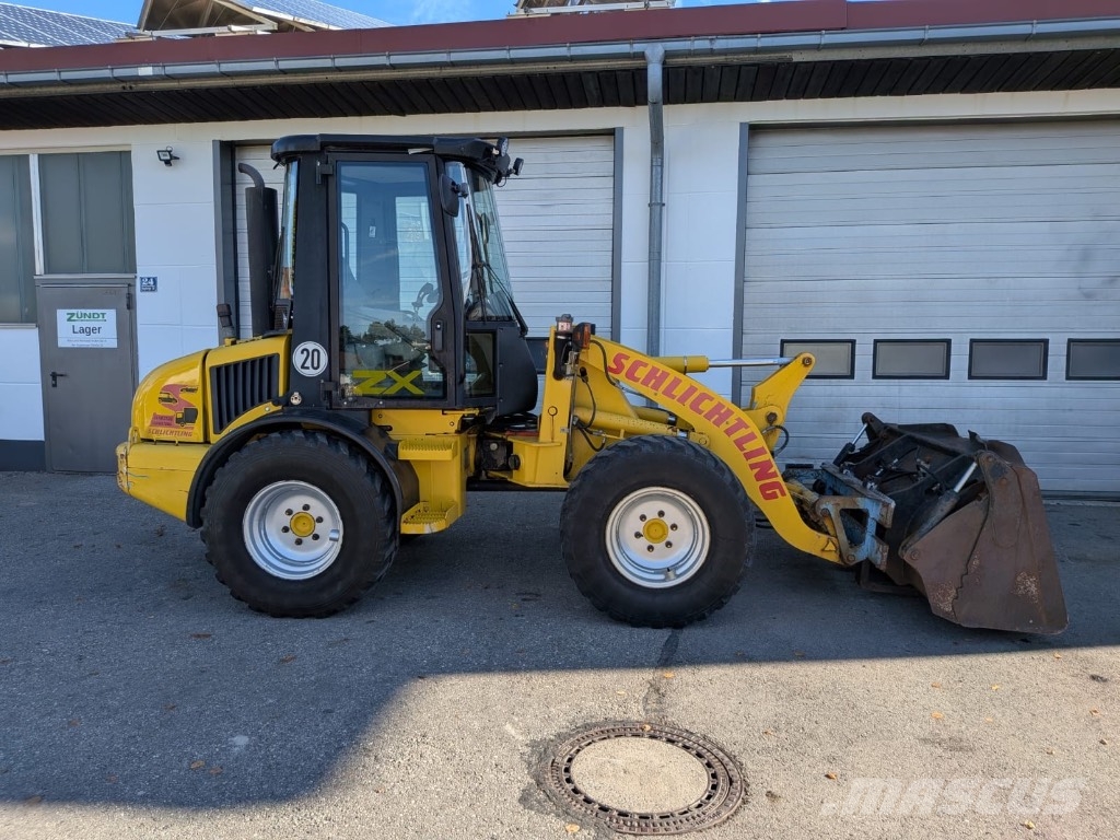 JCB 407 B Pale gommate
