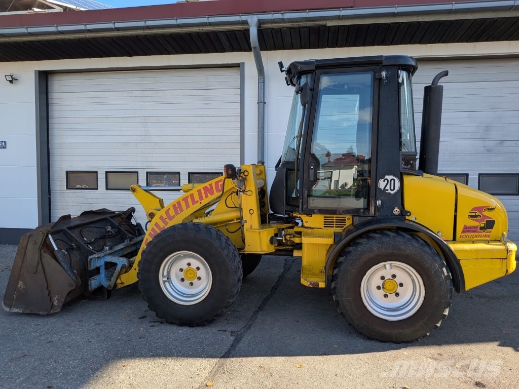 JCB 407 B Pale gommate
