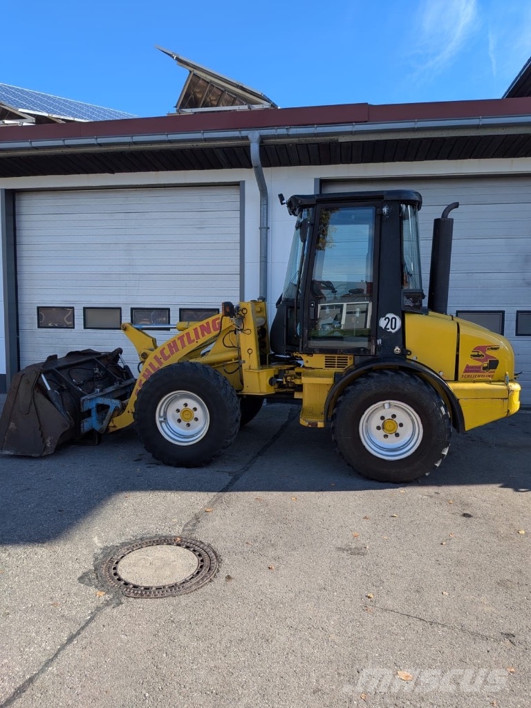 JCB 407 B Pale gommate
