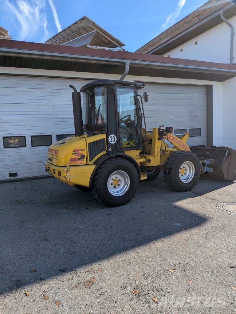 JCB 407 B Pale gommate
