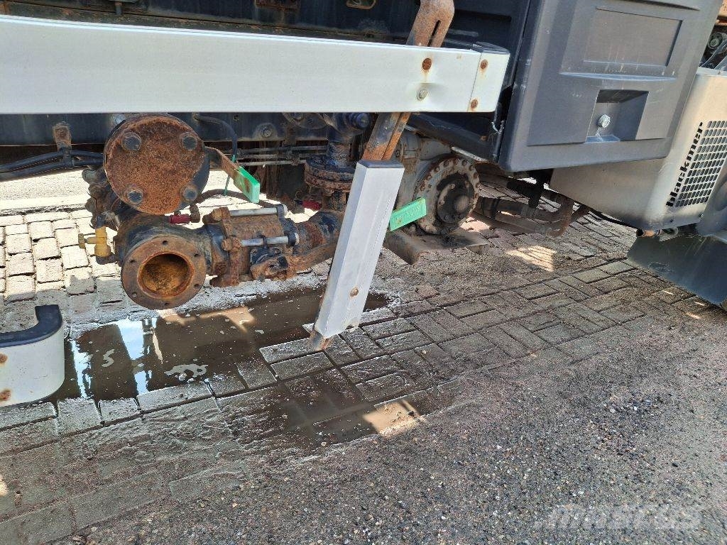 Renault MIDLUM 280DXI شاحنات ذات صهاريج