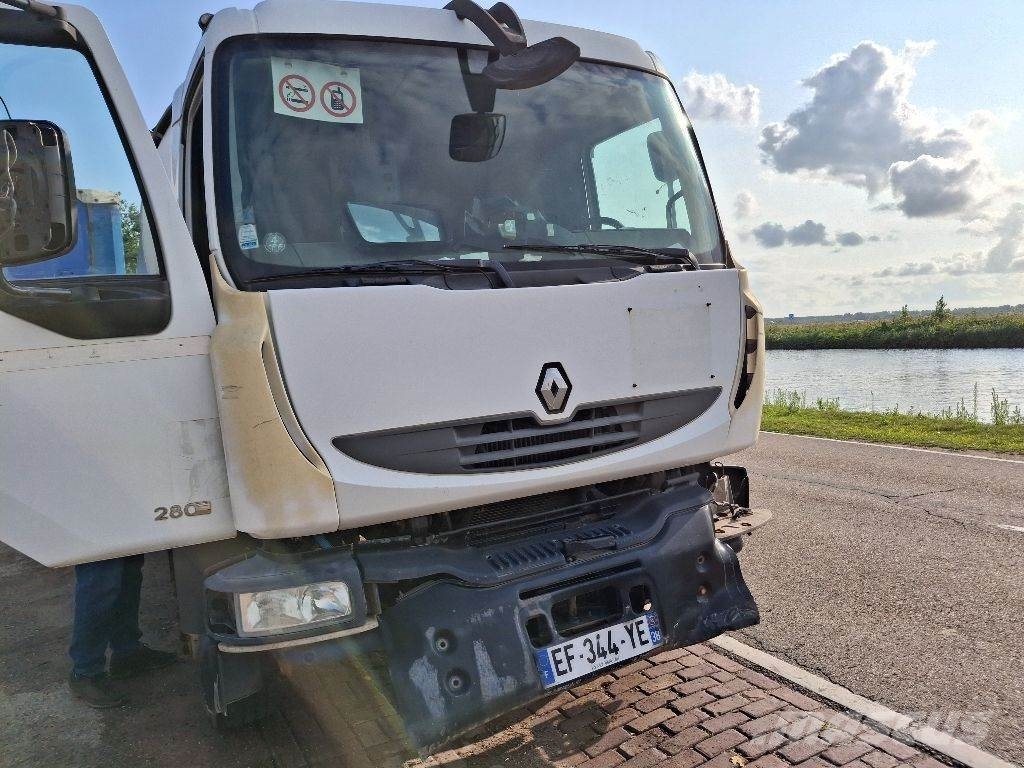 Renault MIDLUM 280DXI شاحنات ذات صهاريج