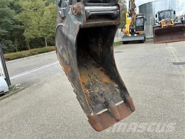 Liebherr A 916 Compact Litronic Pelle sur pneus