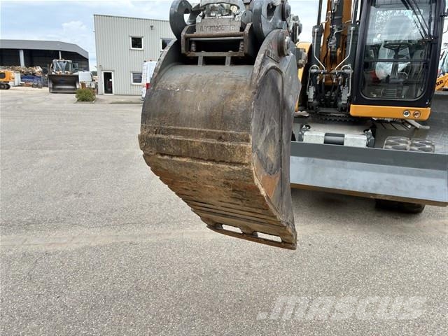 Liebherr A 916 Compact Litronic Pelle sur pneus