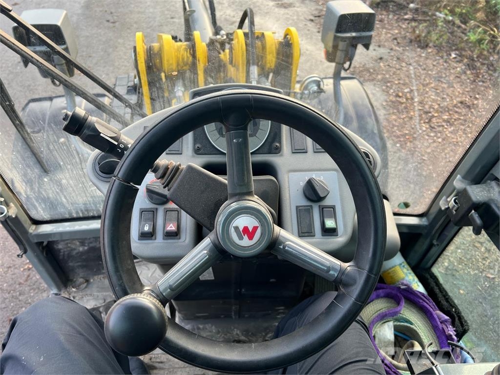 Wacker Neuson WL 52 لوادر بعجل