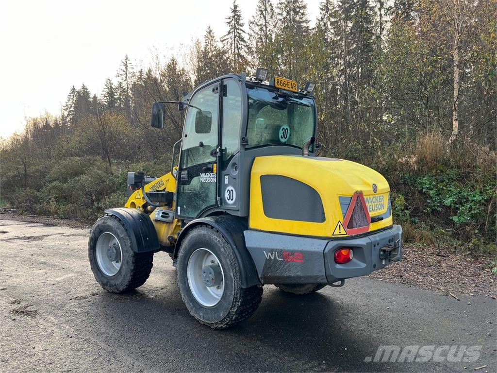 Wacker Neuson WL 52 لوادر بعجل
