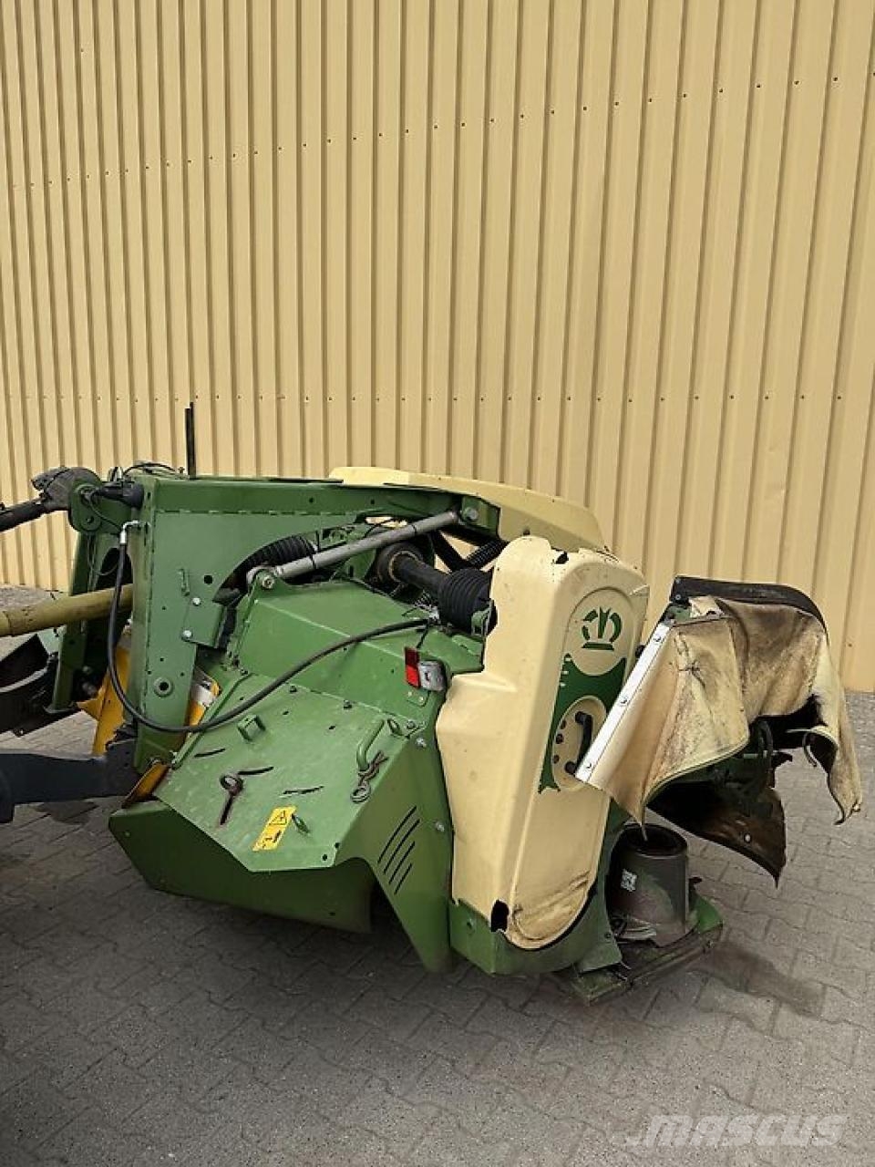 Krone Easy Cut F 320 CV und Easy Cut B 870 CV mit Schwad Maaiers