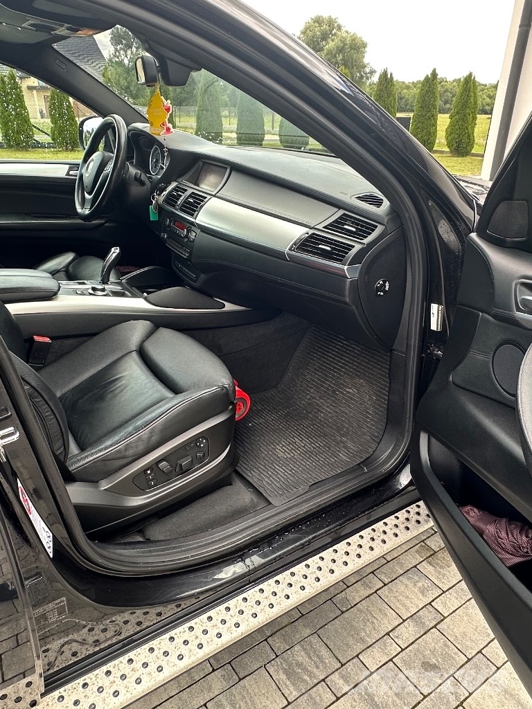 BMW X6 Avtomobili