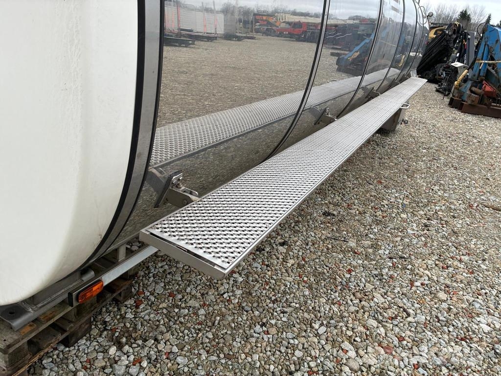 VM Tarm INSULATED MILK TANK FOR TRUCK 19500 L Bränsle och tillsatstankar