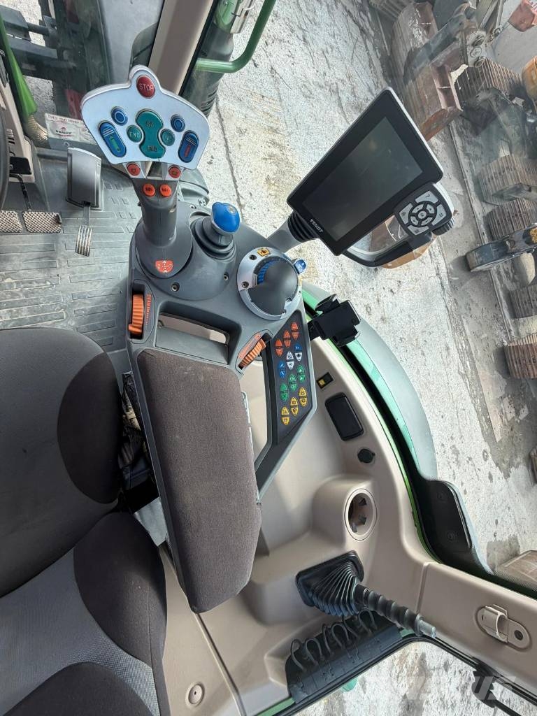 Fendt 516 Vario الجرارات