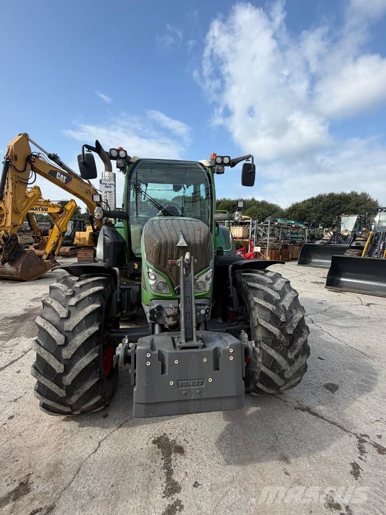 Fendt 516 Vario الجرارات