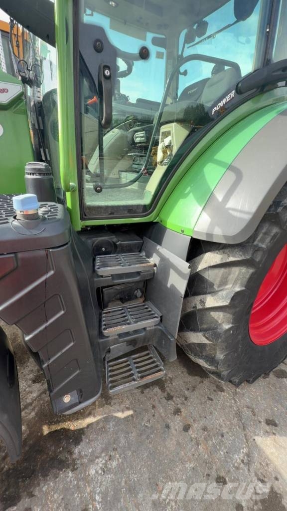 Fendt 516 Vario الجرارات