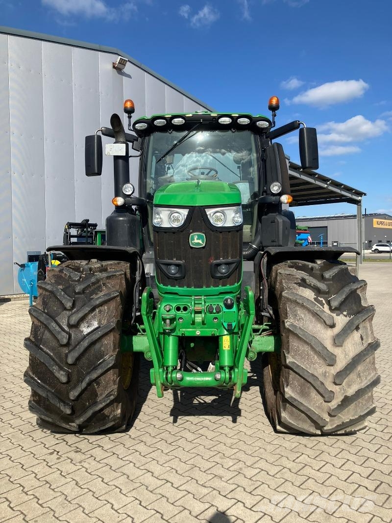 John Deere 6250R 트랙터